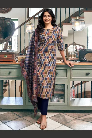Women Printed Regular Kurta with Trousers & With Dupatta