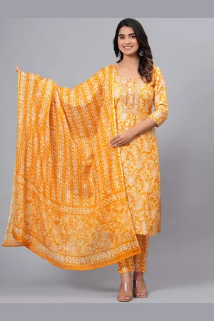 Floral Printed Regular Beads and Stones Pure Cotton Kurta With Trousers & Dupatta